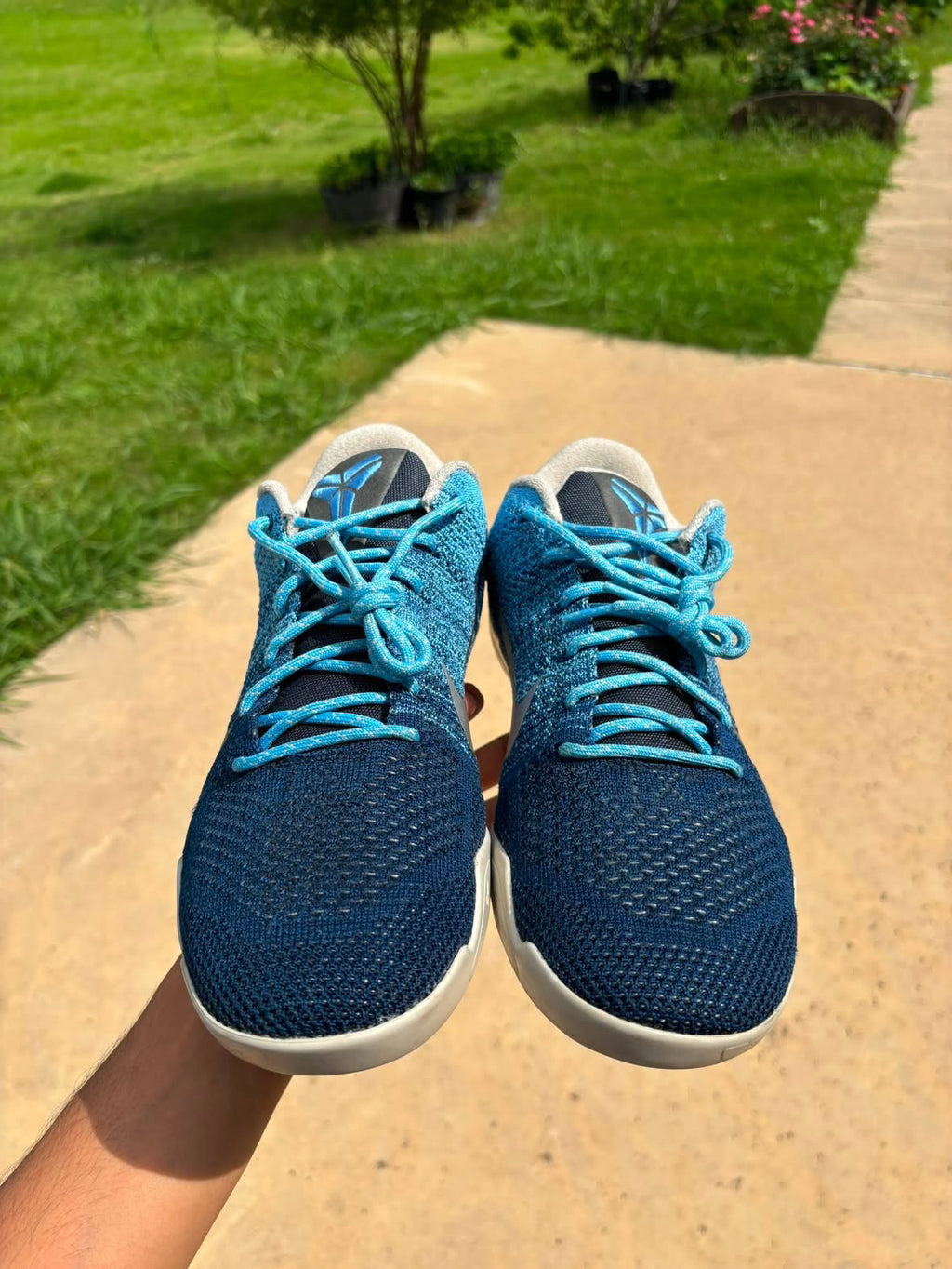 Size 11.5 - Kobe 11 Brave Blue