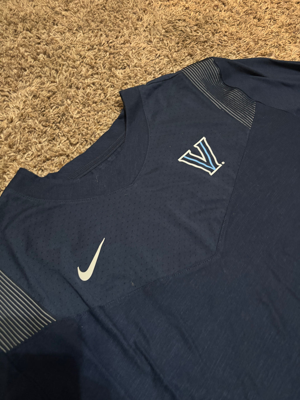 Size XL - Villanova Nike Long Sleeve