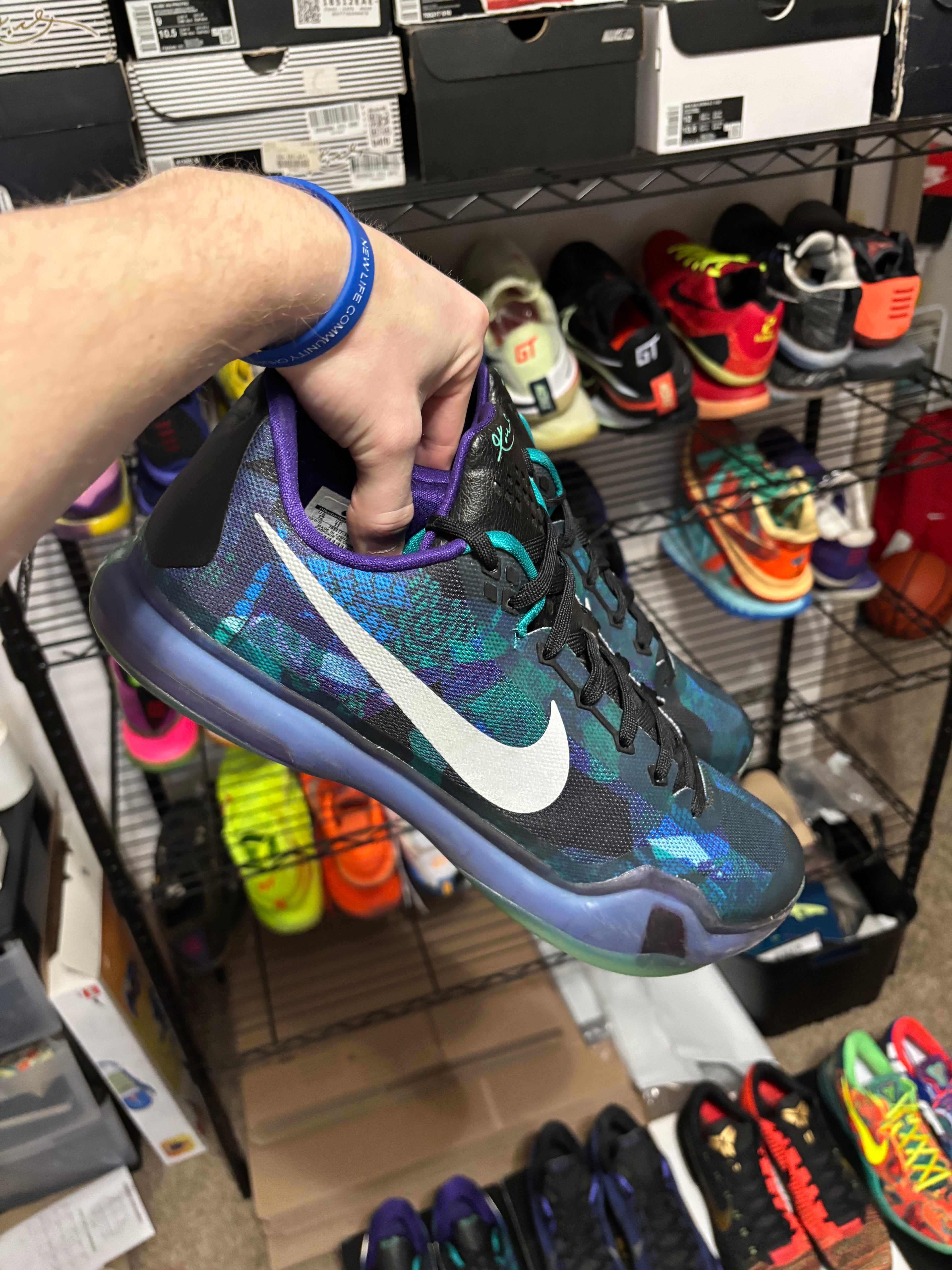 Size 12 - Nike Kobe 10 Overcome