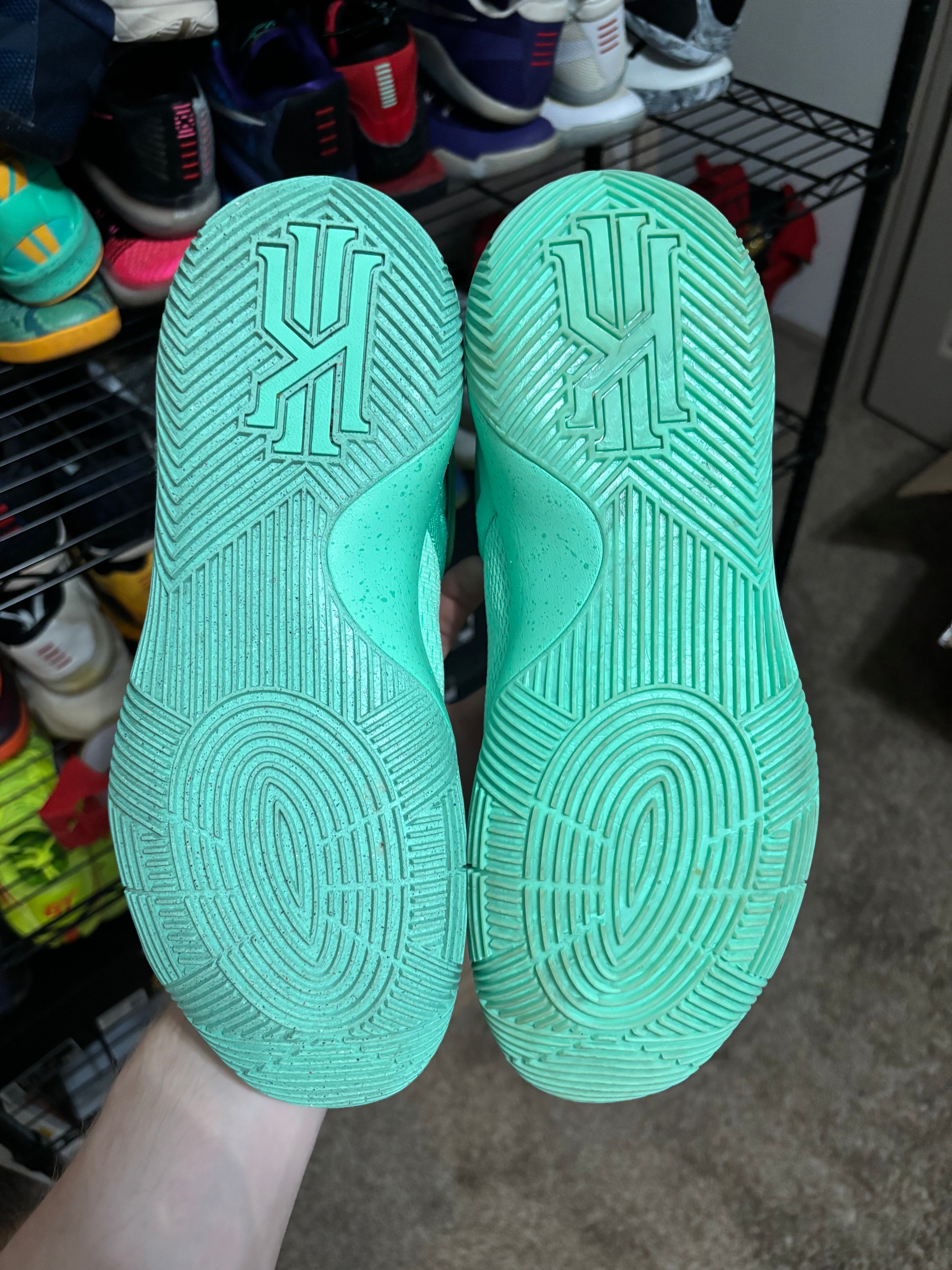 Size 10.5 - Nike Kyrie 2 What The EP Asia Exclusive