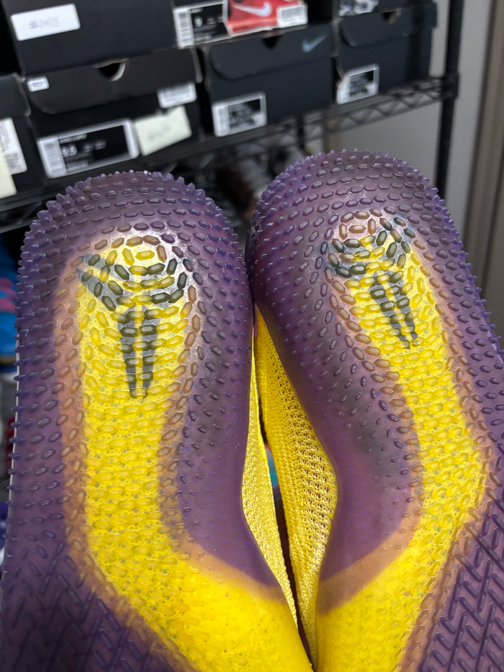 Size 11 - Nike Kobe Nxt 360 Yellow Strike