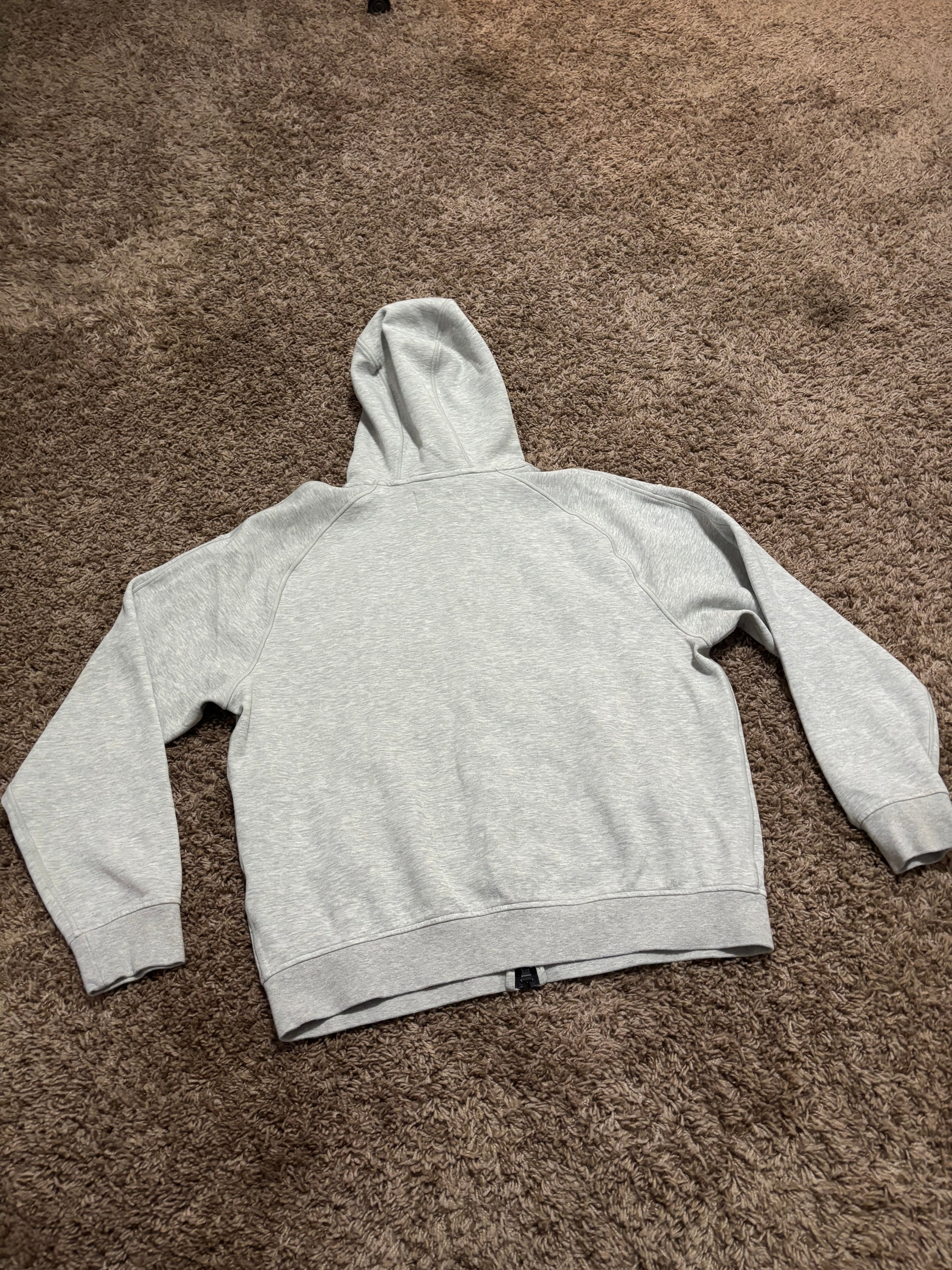 Size M - Georgetown Basketball Dri-Fit Zip Up