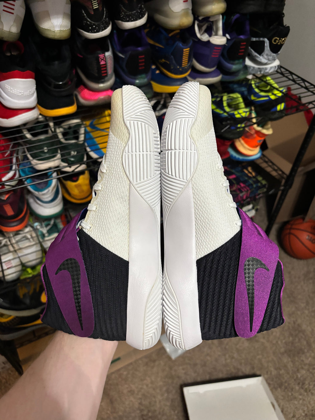 Size 11 - Nike Kyrie 2 Kyrache