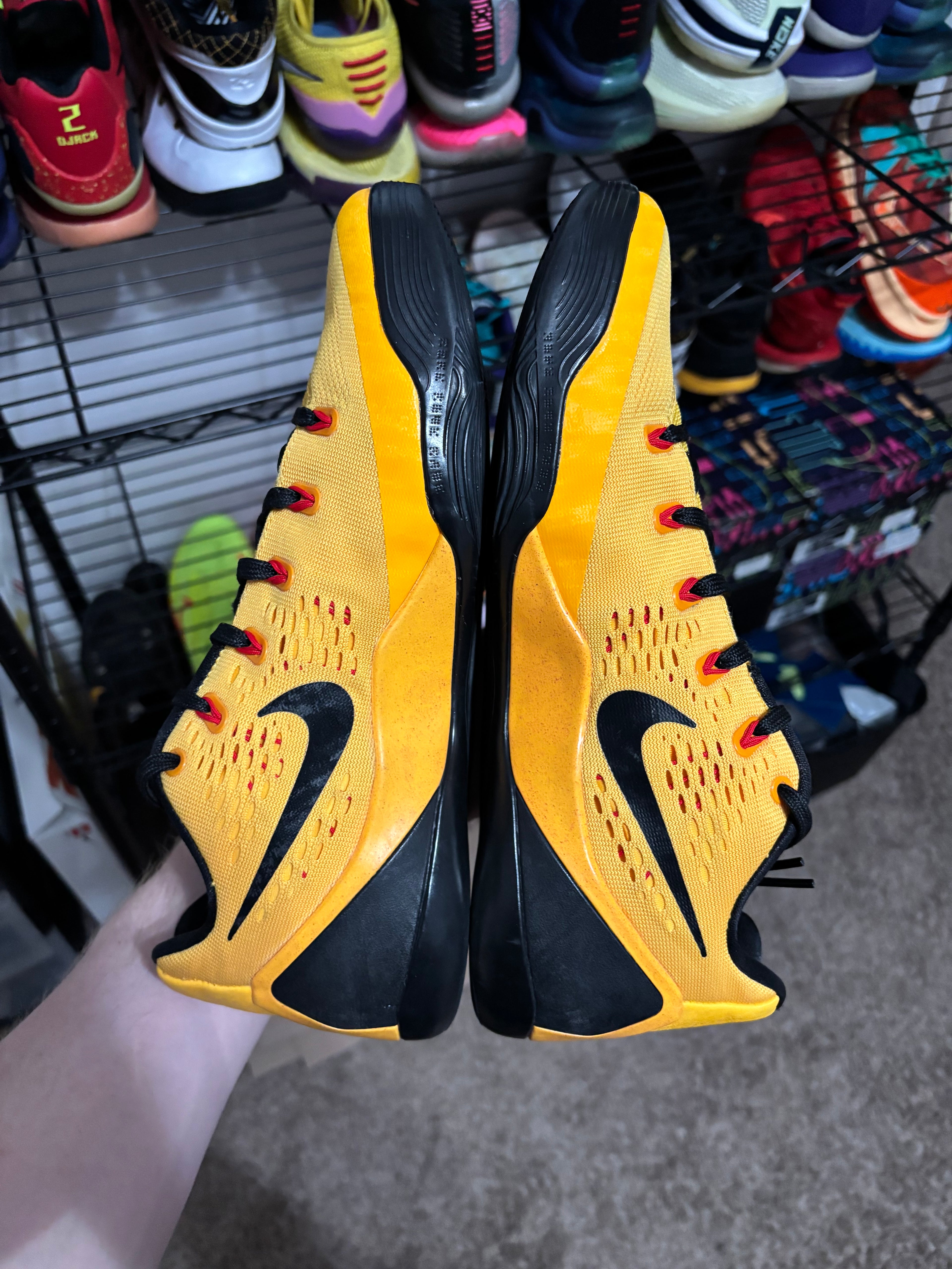 Size 10 - Nike Kobe 9 Bruce Lee