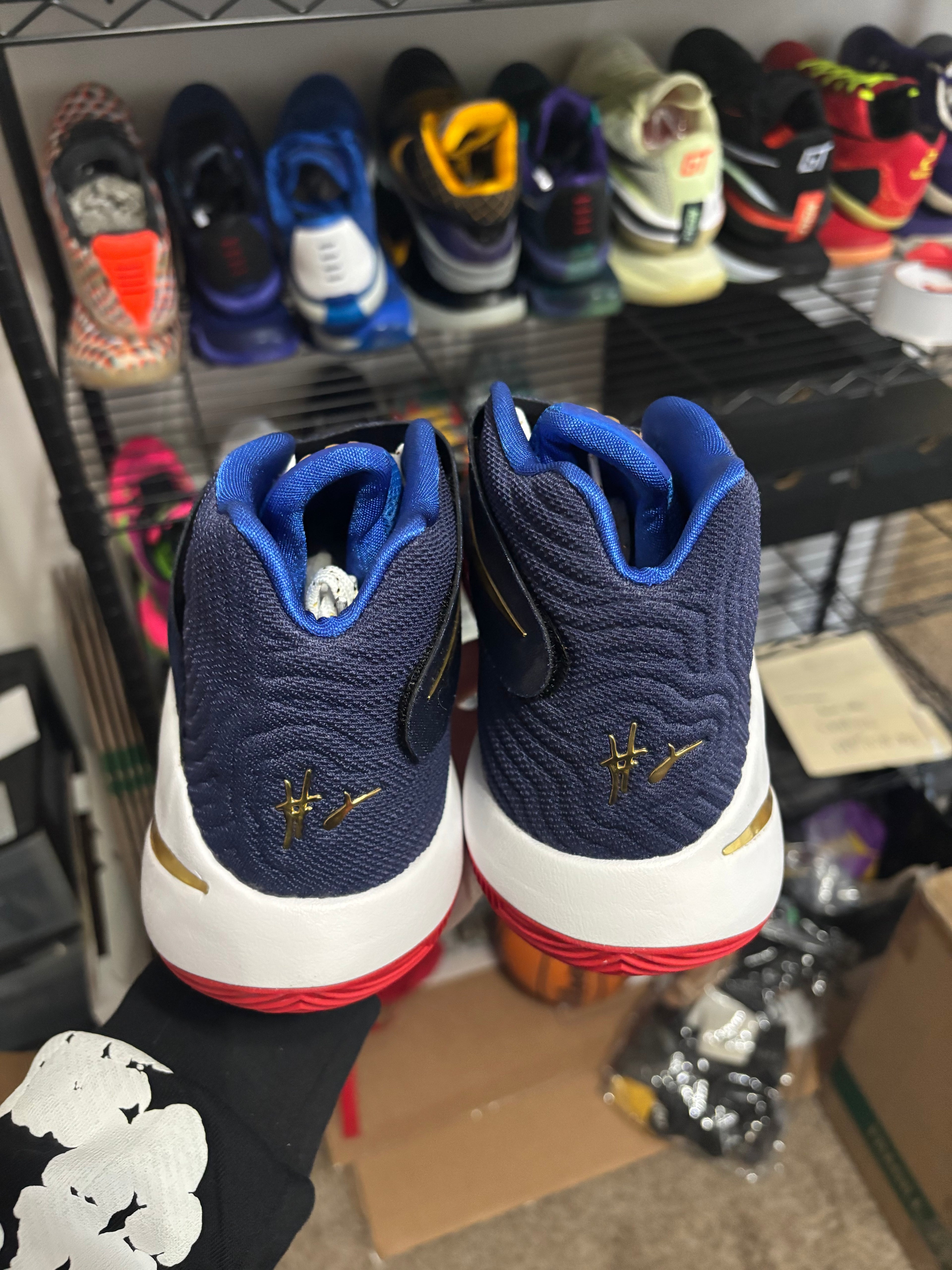 Size 11 - Nike Kyrie 2 NikeID