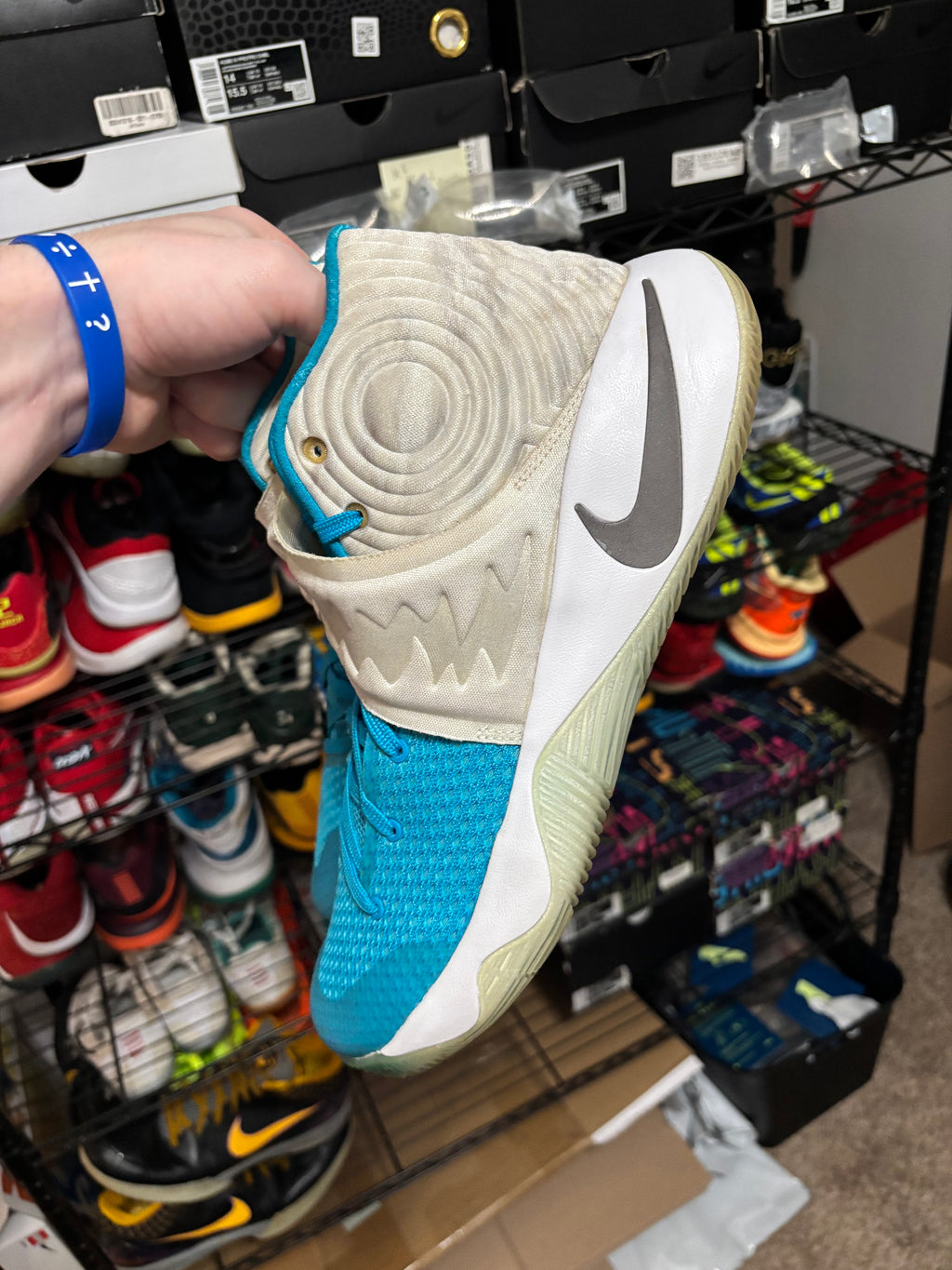 Size 11 - Nike Kyrie 2 XMAS