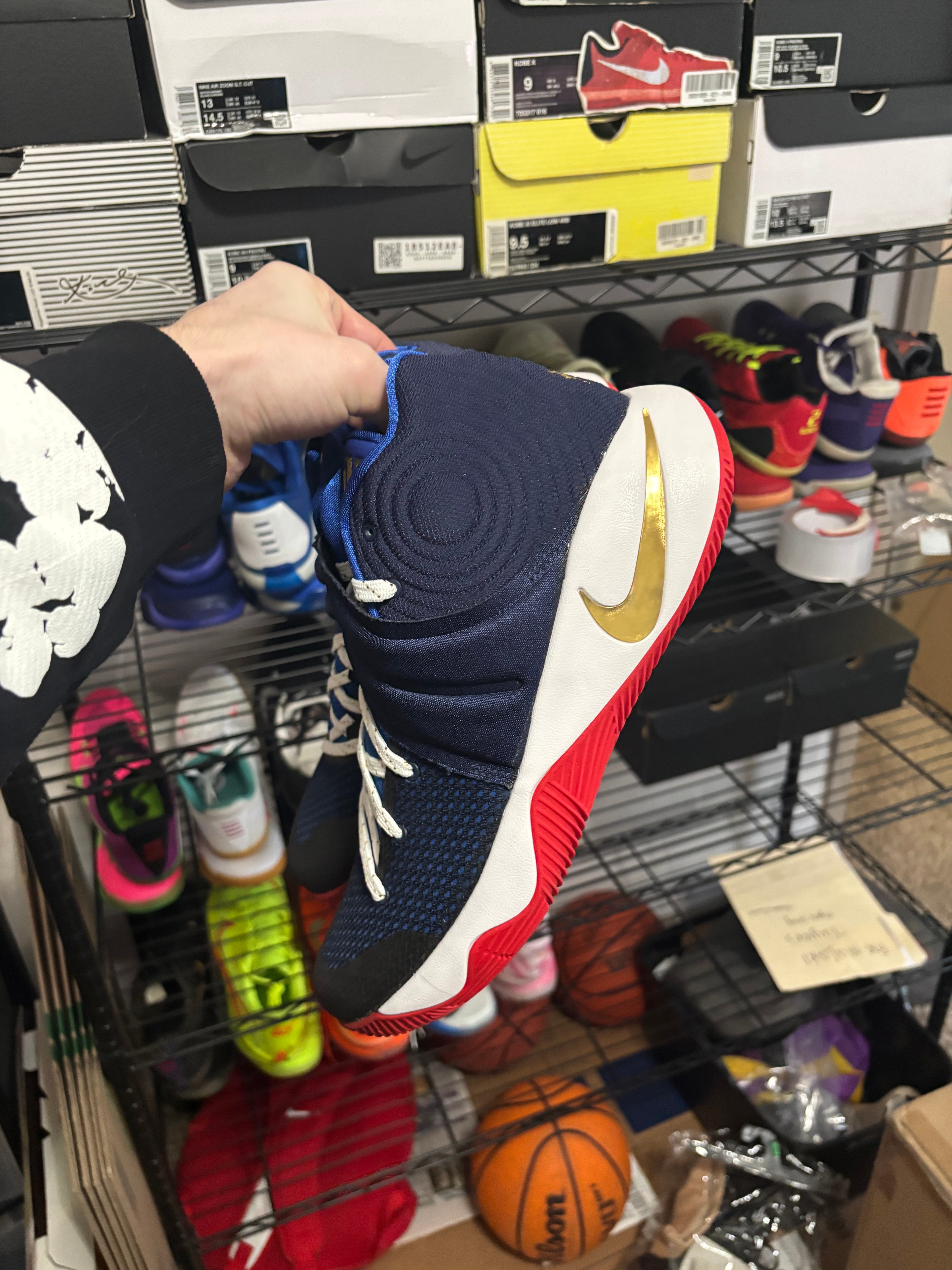 Size 11 - Nike Kyrie 2 NikeID