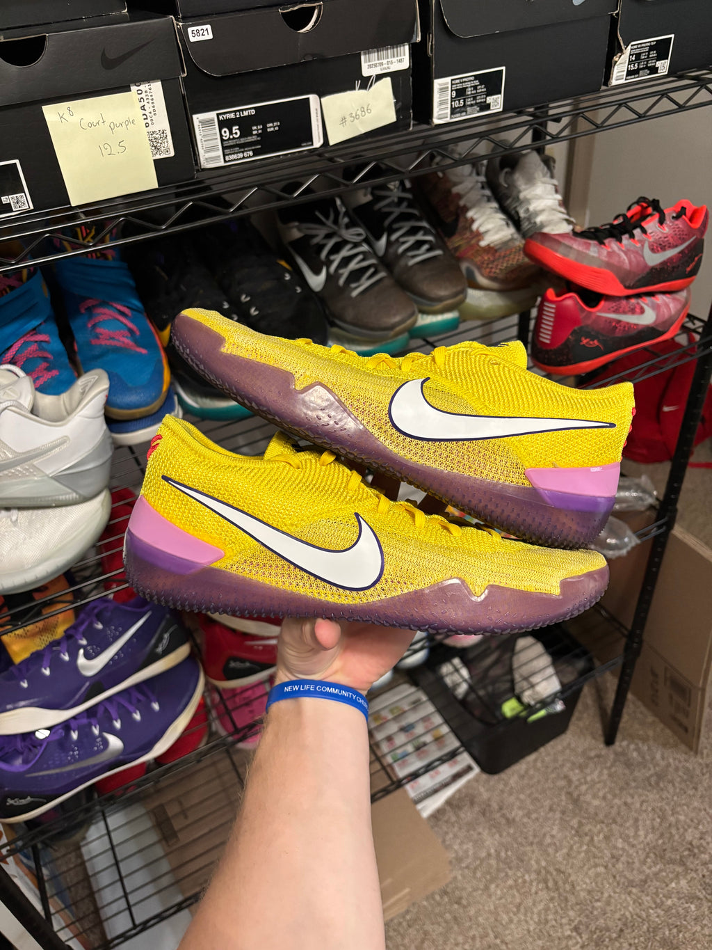 Size 11 - Nike Kobe Nxt 360 Yellow Strike