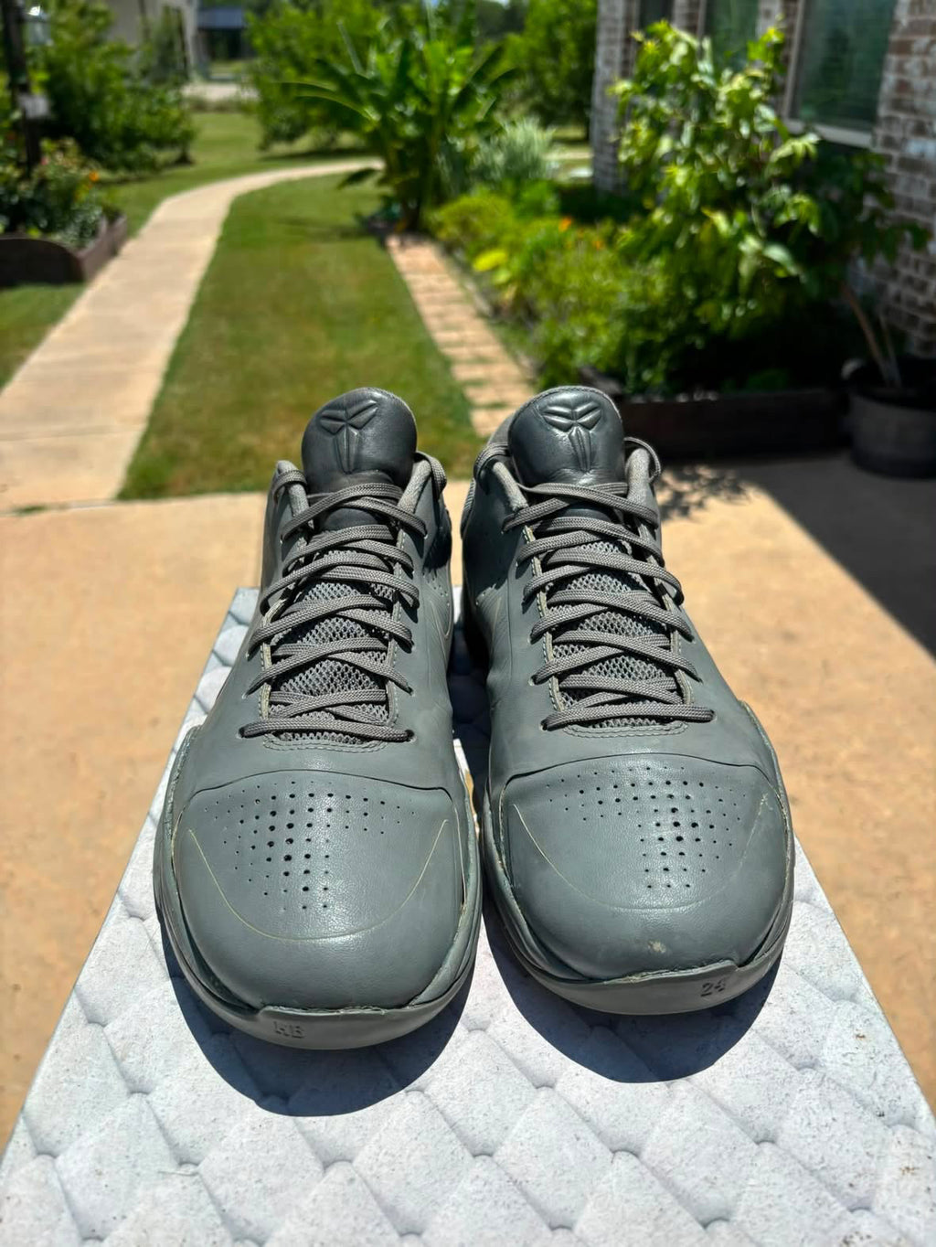 Size 10 - Nike Kobe 5 FTB