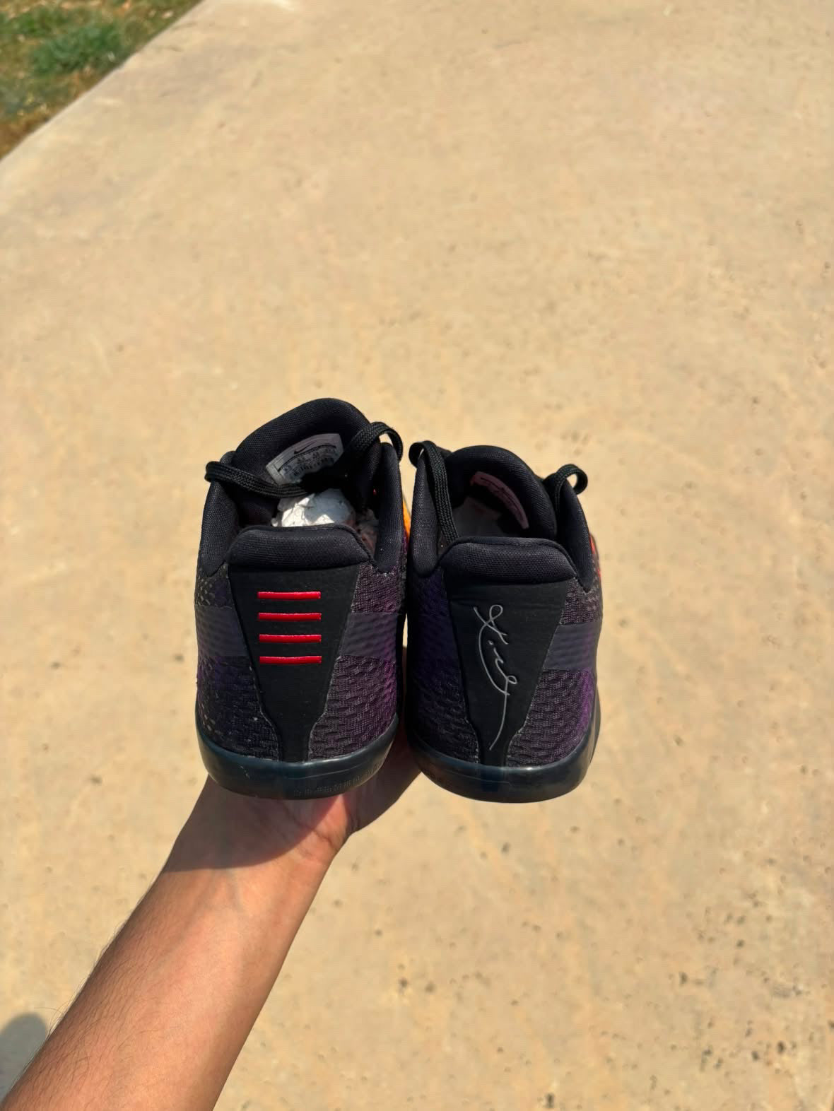 Size 9.5 - Nike Kobe 11 Sunset