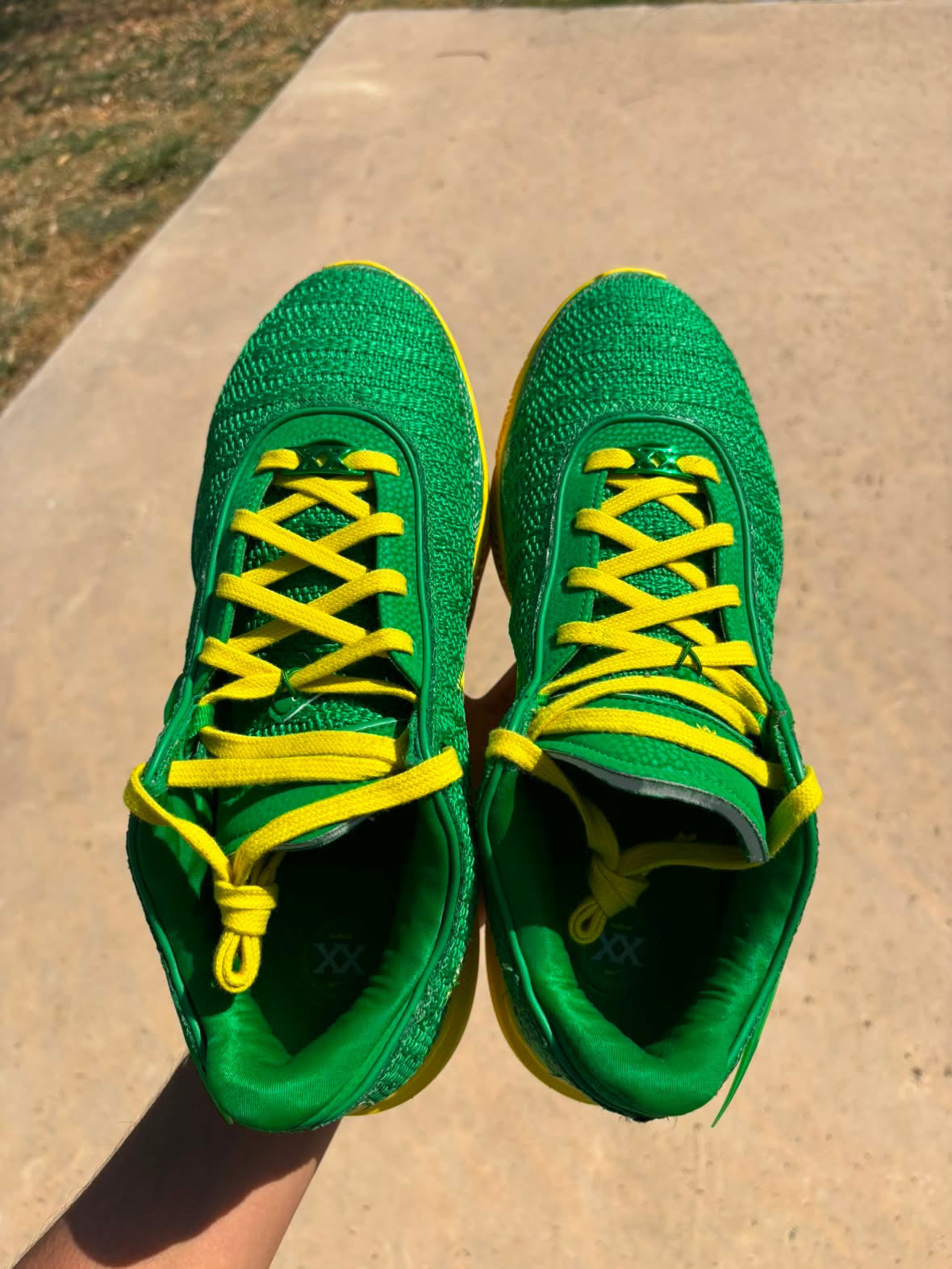 Size 12.5 - Nike LeBron 20 Oregon PE Green