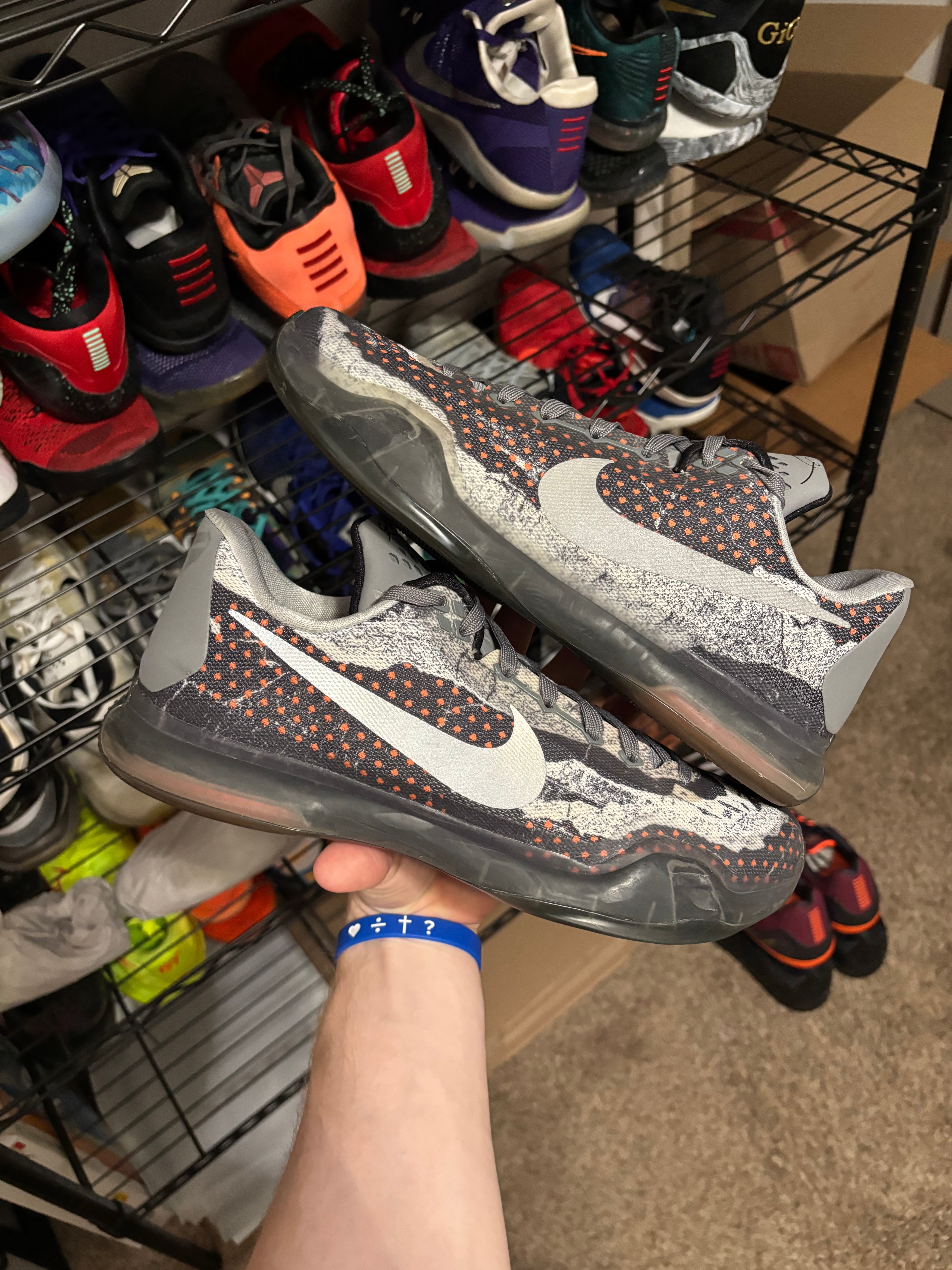 Size 10.5 - Nike Kobe 10 Pain