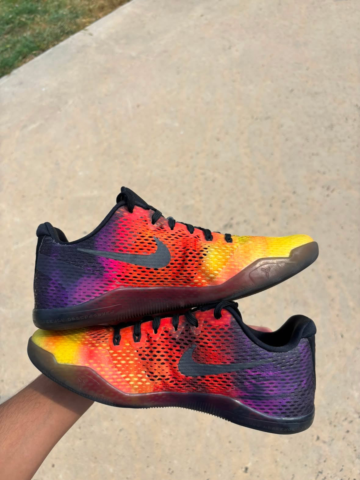 Size 9.5 - Nike Kobe 11 Sunset