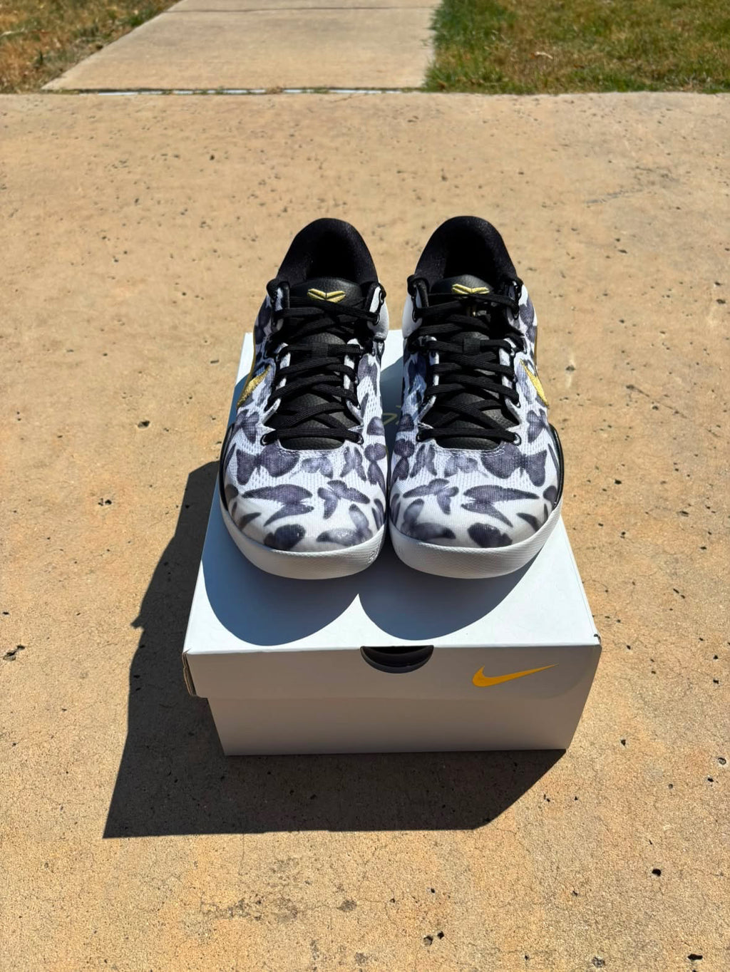 Size 11 - Nike Kobe 8 Protro Mambacita