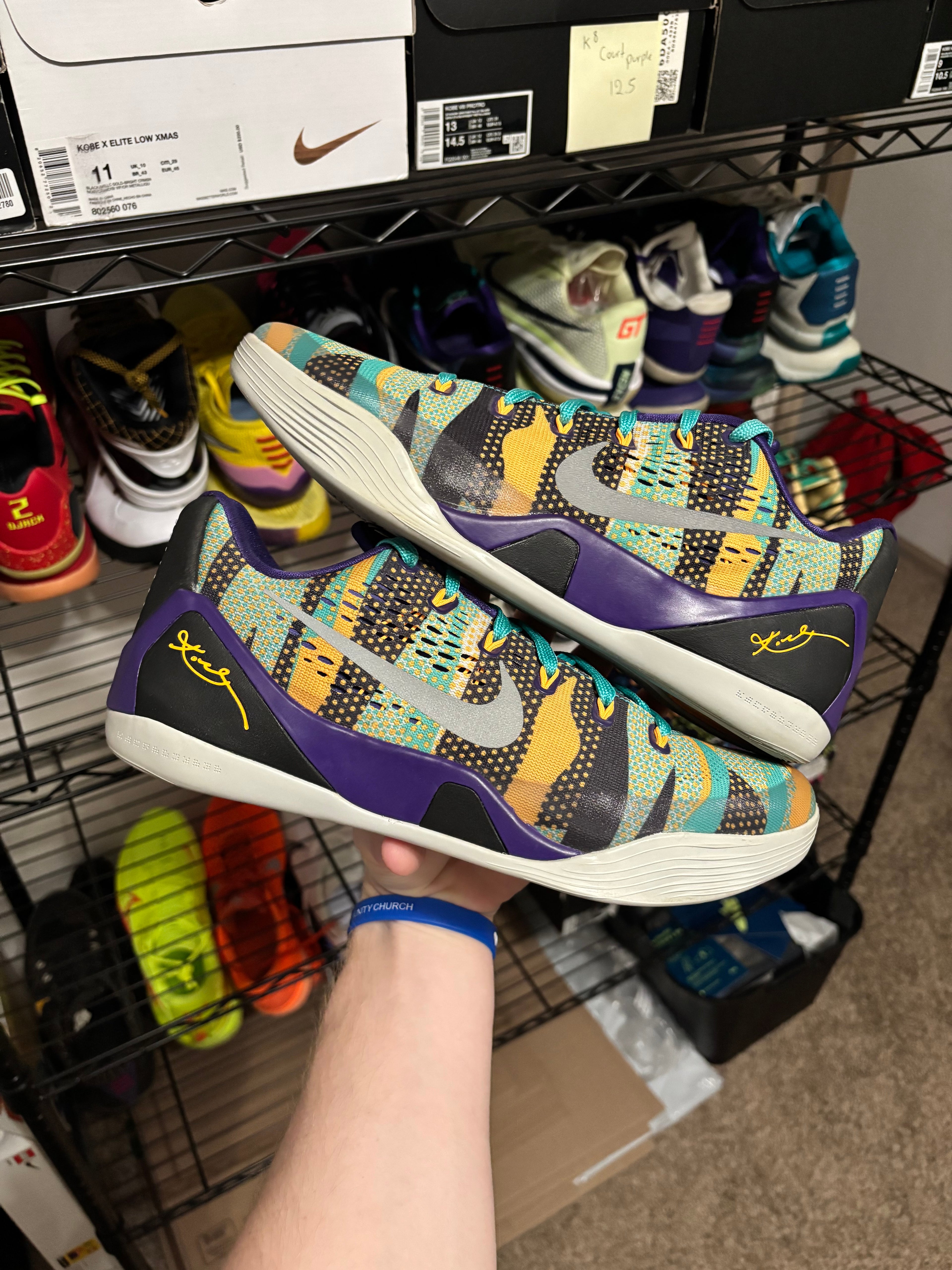 Size 9.5 - Nike Kobe 9 Pop Art