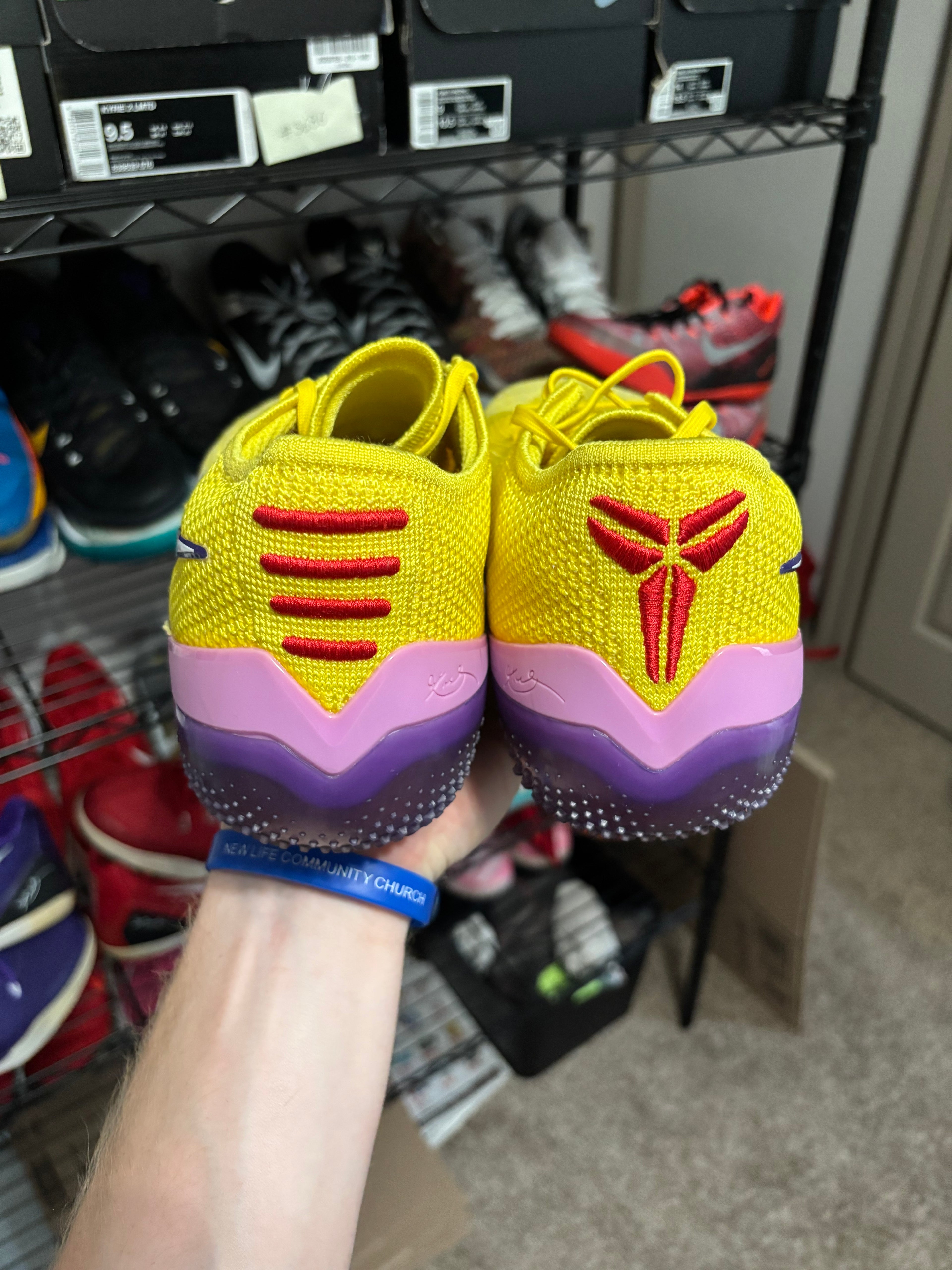 Size 11 - Nike Kobe Nxt 360 Yellow Strike