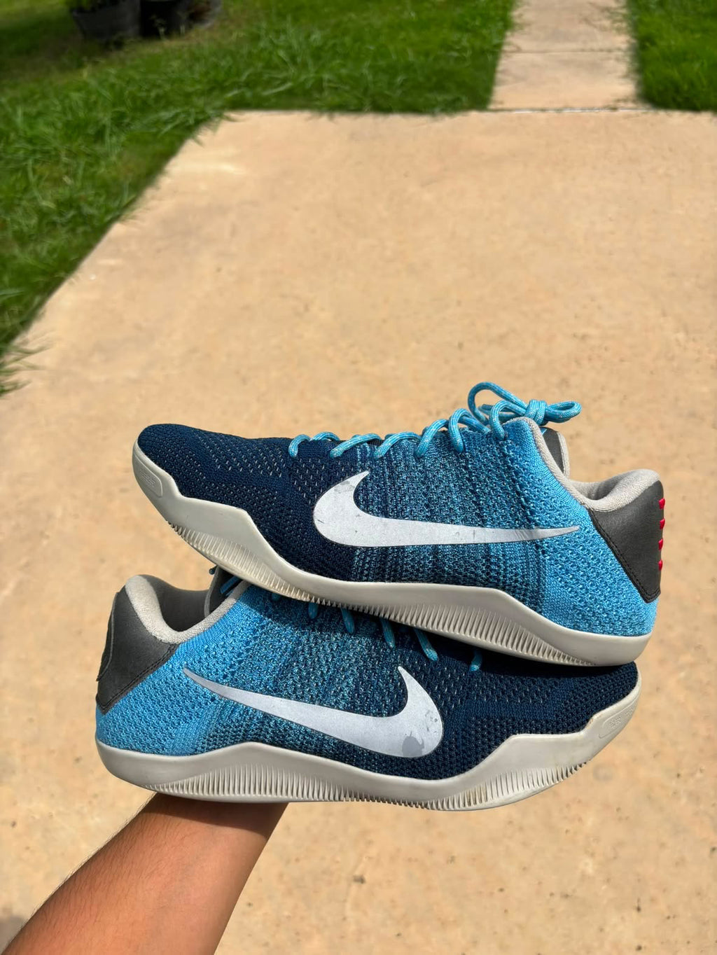Size 11.5 - Kobe 11 Brave Blue