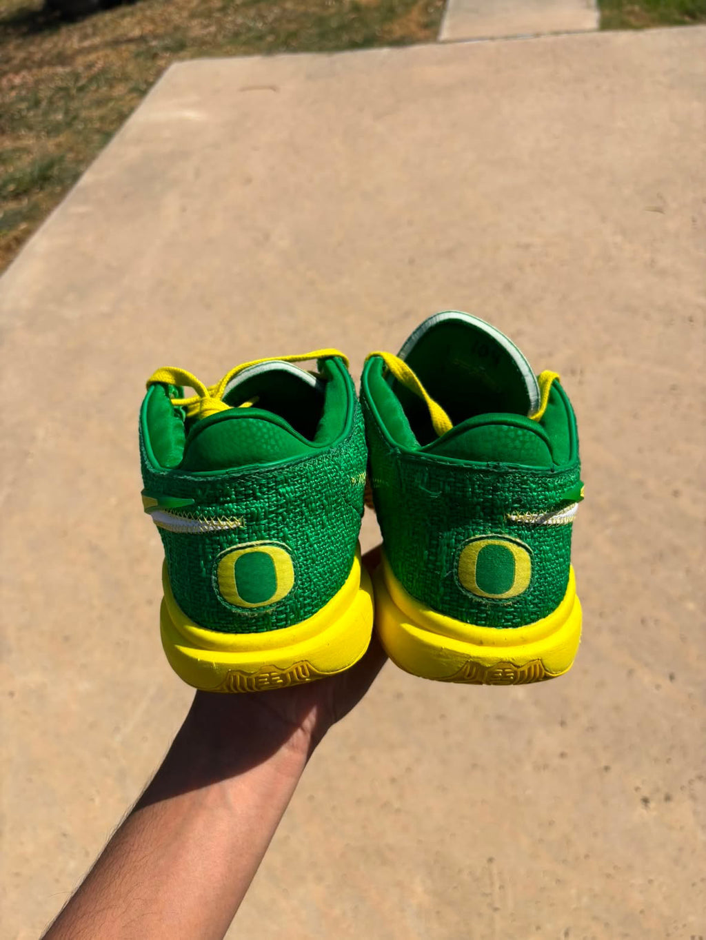 Size 12.5 - Nike LeBron 20 Oregon PE Green