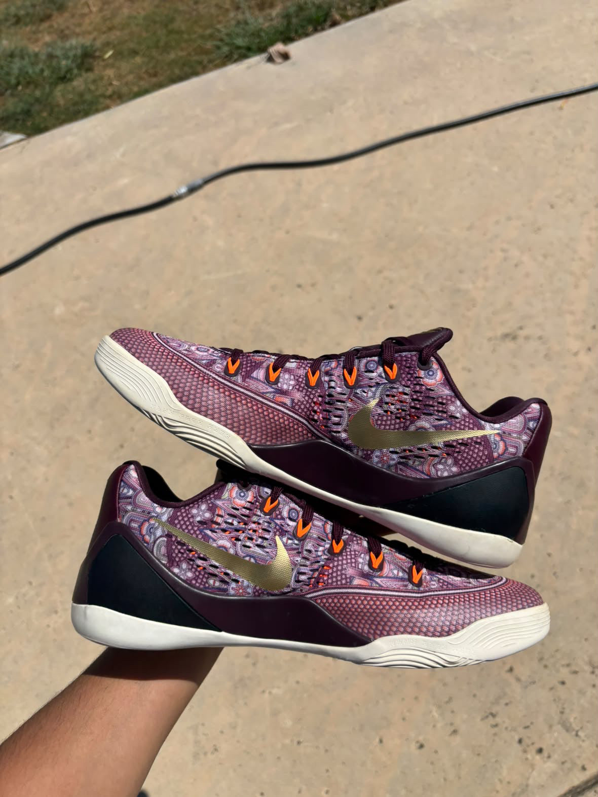 Size 10.5 - Nike Kobe 9 Silk