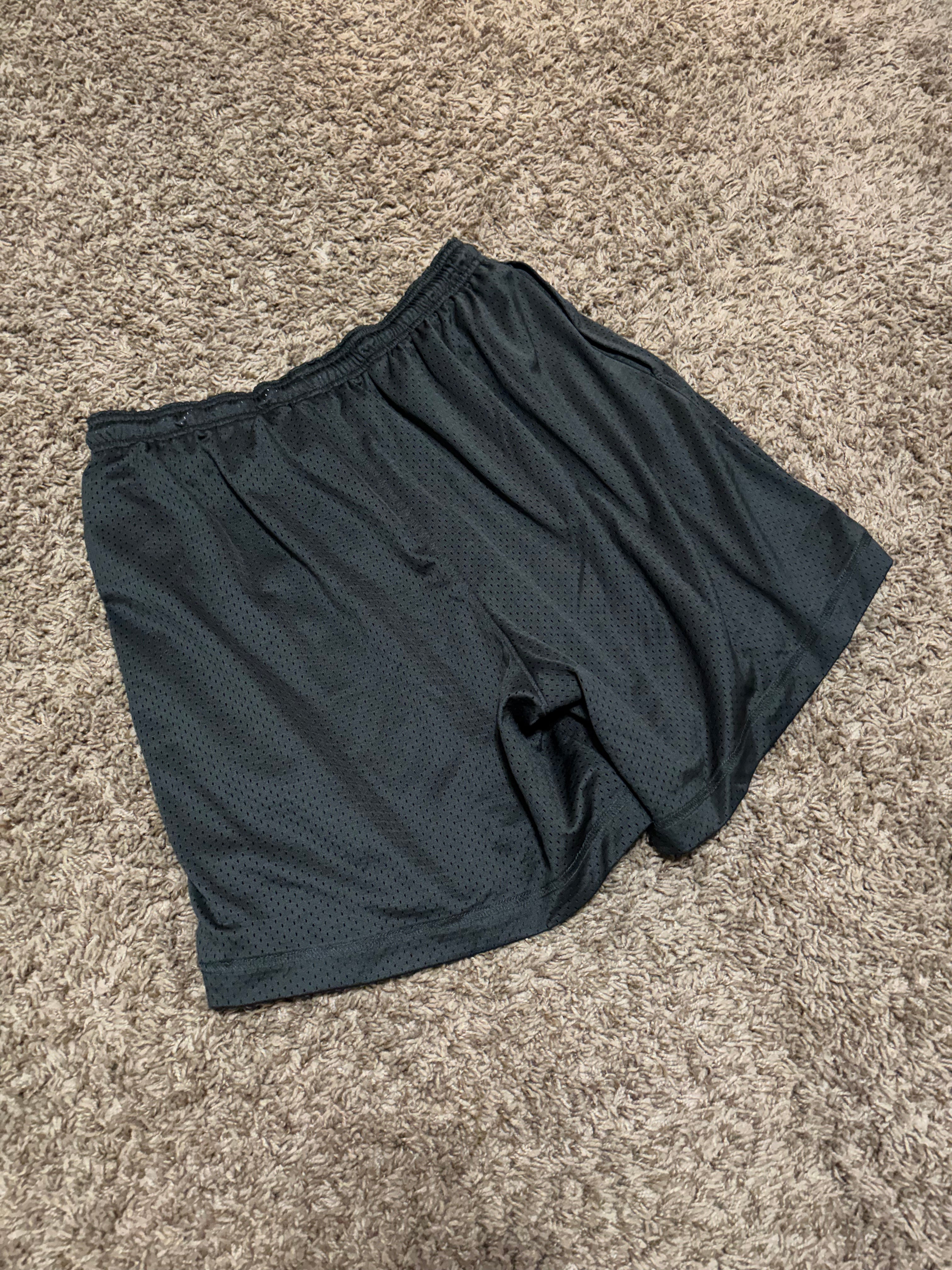 Size M - Brooklyn Nets Practice Shorts