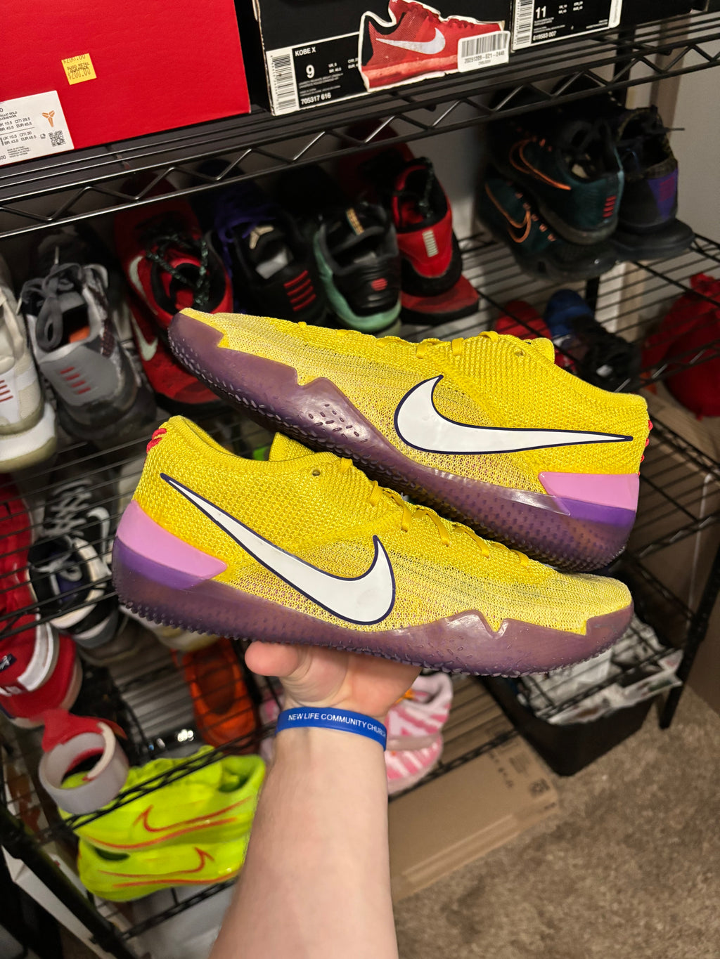 Size 9 - Kobe Nxt 360 Yellow Strike