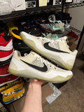 Size 11 - Nike Kobe 11 Fundamental